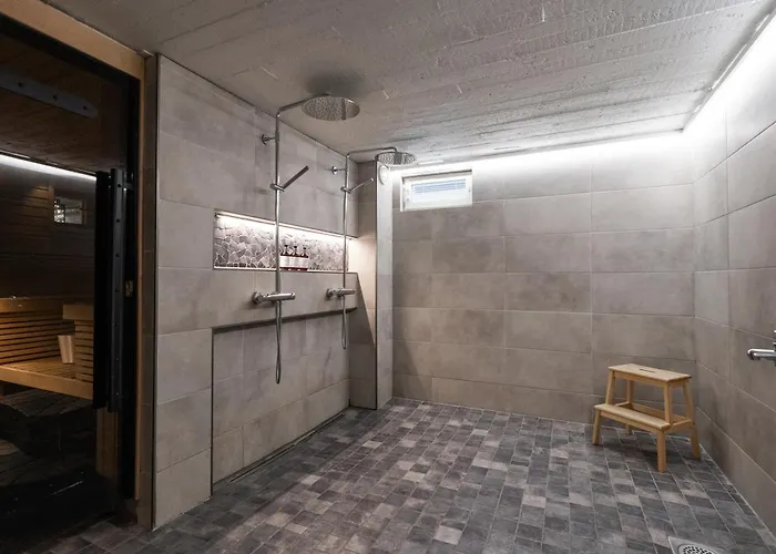 فيلة Stenberg By Booklapland روفانييمي